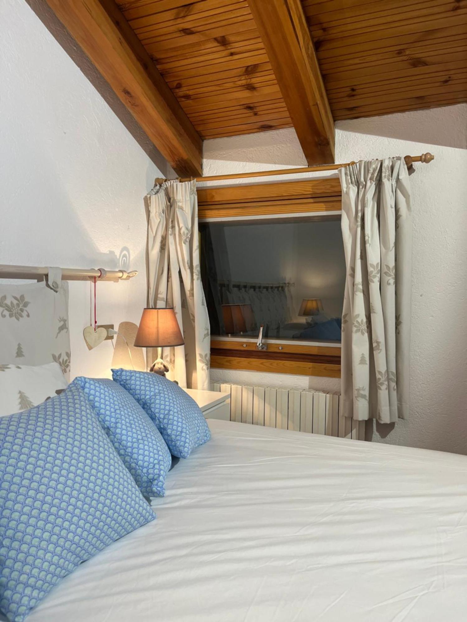 Chalet Blanc Le Duplex Courmayeur Exterior photo